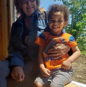 Meet your Posher, Deborah